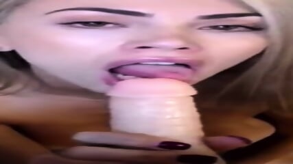 Vivianishere Webcam Dildo Blowjob