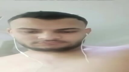 +18 فضيحة المواطن المصري ( شحته السيد ) شاذ جنسيآ يسوي الرذيلة امام الكامره00966561701135