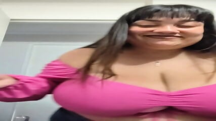 Escote Mostrando Par De Tetas Delicioso