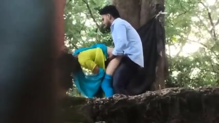 Desi Lover Sex In Forest Caught On Camera Full Video - /