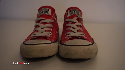 My Sisters Shoes: Red Converse Low - 4K
