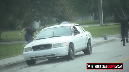 Officers Love To Look At The Black Dude S Eyes While Sucking
