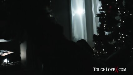 TOUGHLOVEX Crystal Taylor Has A Present For Bad Santa X