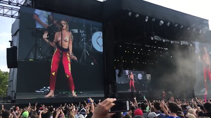 Talking Body - Tove Lo - Lollapalooza 2017 - Chicago - 8/6/2017.