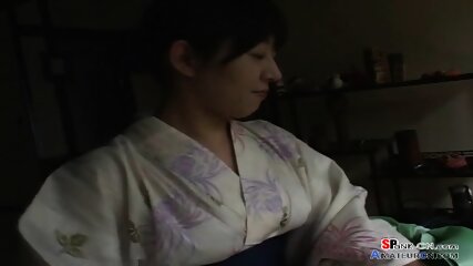 Kimono Girl Etiquette Course Makes An Error And Gets Spanked