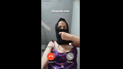 مصريه مومس فاجره اوى بتعشق النيك اد عنيها