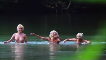 Drei Schwedinnen In Oberbayern - 1977 - Nude Lake Scenes
