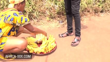 Black Banana Seller Girl Seduced F0r A H0t