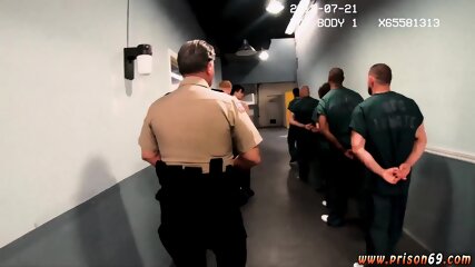 Gay Blowjob Cumming And Cumshots Sex Cock Big Making The Guards Happy