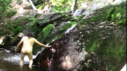 Butt-Naked Hike To Morgan Falls