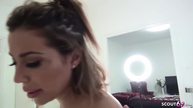 Upscaled : Heidi Van Horny