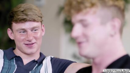 Twink Eric Charming Blowjob His New Neighbor Max Lorde