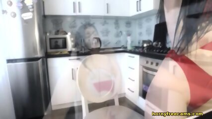 Gorgeous Brunette Entertaining Live Webcam