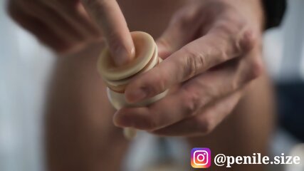Cómo Usar Un Extensor De Pene De Hombre Desnudo (instagram )