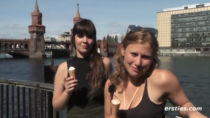 Ersties - Lindsey & Blake Enjoy An Orgasmic Day Out In Berlin