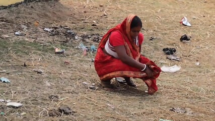 Indian Desi Village Women Open Pissing